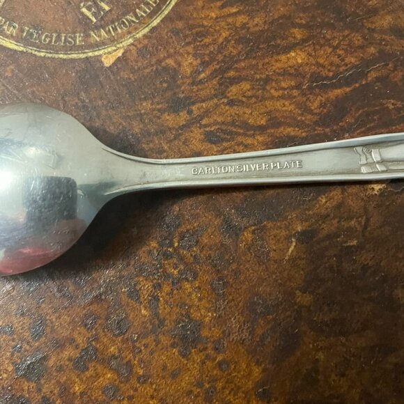 Collectible Set of Dionne Quintuplets Spoons - Picture 14 of 14